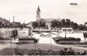 TREZEL 639 - LA PLACE ET L'EGLISE